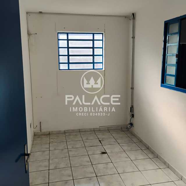 Barracão : / Comercial / Vila Pacaembu