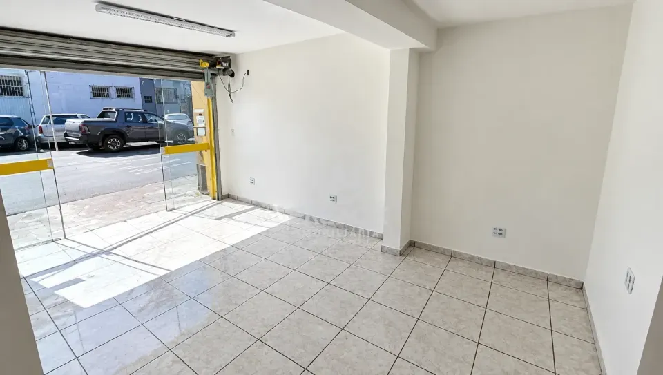 IMÓVEL COMERCIAL PARA ALUGAR / SANTA TEREZINHA
